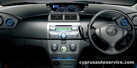 TOYOTA bB Z X VERSION