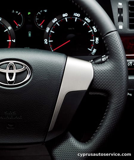TOYOTA ALPHARD 240X