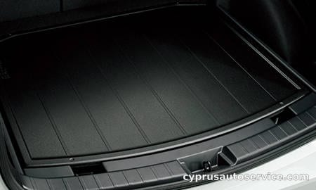 TOYOTA COROLLA TOURING HYBRID G-X