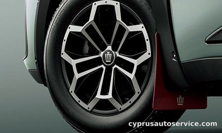 TOYOTA CROWN CROSSOVER RS LANDSCAPE