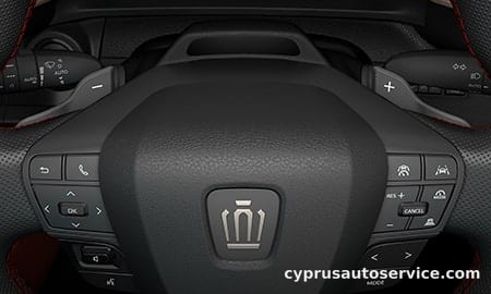 TOYOTA CROWN SPORT RS