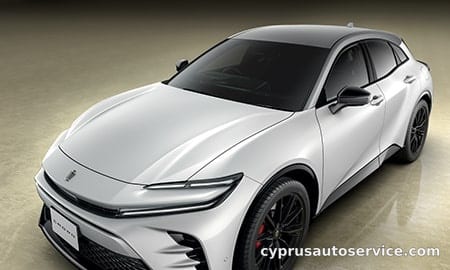 TOYOTA CROWN SPORT Z THE 70TH