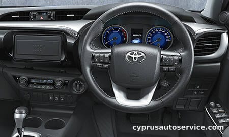 TOYOTA HILUX Z
