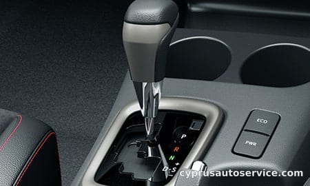 TOYOTA HILUX X