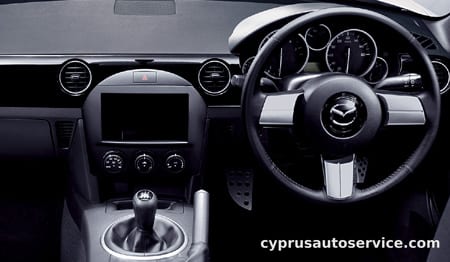 MAZDA ROADSTER VS