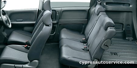 HONDA FREED SPIKE G AERO