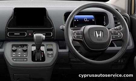 HONDA FREED E:HEV CROSSTAR