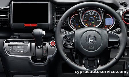 HONDA NBOX PLUS CUSTOM 2TONE COLOR STYLE G L PACKAGE