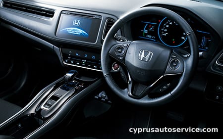 HONDA VEZEL HYBRID X
