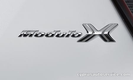 HONDA VEZEL HYBRID MODULO X HONDA SENSING