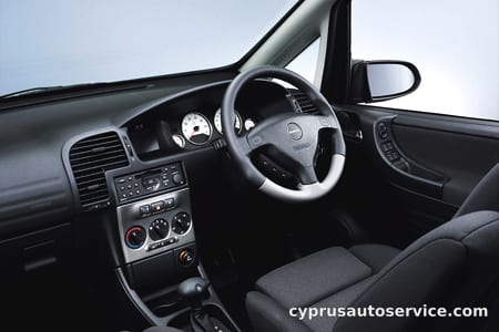 SUBARU TRAVIQ S PACKAGE