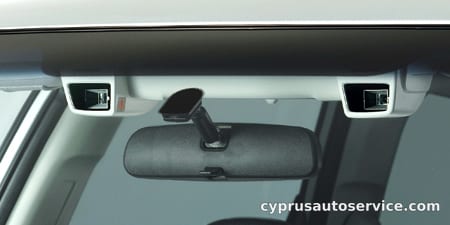 SUBARU EXIGA 2.0I