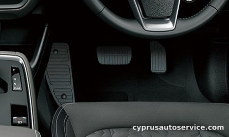 SUBARU CROSSTREK LIMITED