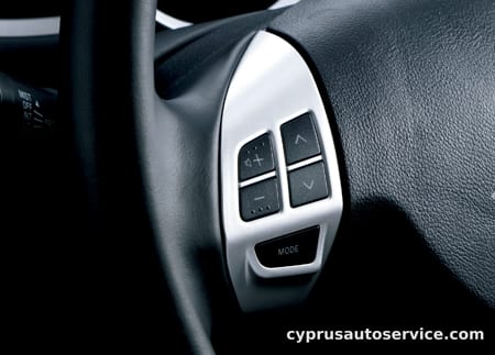 MITSUBISHI GALANT FORTIS SUPER EXCEED NAVI PACKAGE