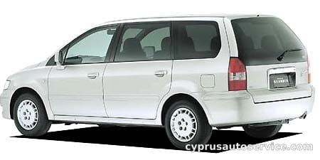 MITSUBISHI CHARIOT GRANDIS ROYAL