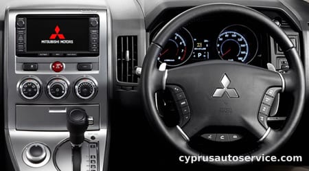 MITSUBISHI DELICA D5 G PREMIUM
