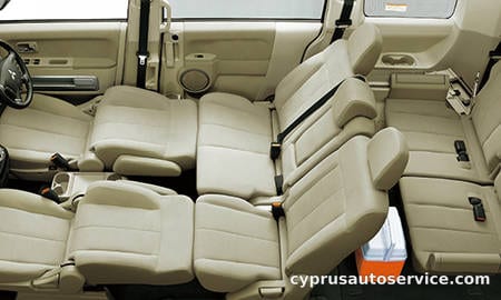 MITSUBISHI DELICA D5 D PREMIUM
