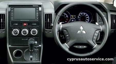 MITSUBISHI DELICA D5 ROADEST G PREMIUM