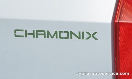 MITSUBISHI DELICA D5 CHAMONIX