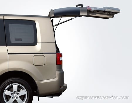 MITSUBISHI DELICA D5 C2 S