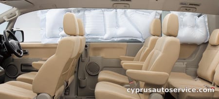 MITSUBISHI DELICA D5 G PREMIUM