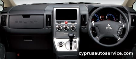 MITSUBISHI DELICA D5 ROADEST G PREMIUM (CUSTOMIZE PACKAGE B)