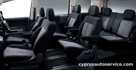 MITSUBISHI DELICA D5 ROADEST G PREMIUM (CUSTOMIZE PACKAGE B)