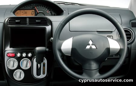 MITSUBISHI TOPPO ROADEST G
