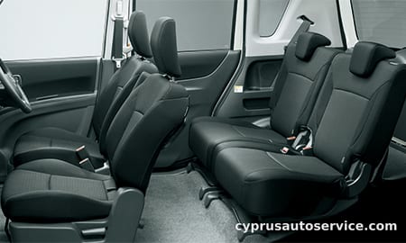MITSUBISHI DELICA D2 X