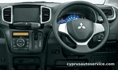 MITSUBISHI DELICA D2