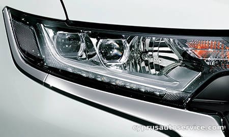 MITSUBISHI OUTLANDER PHEV G PREMIUM PACKAGE