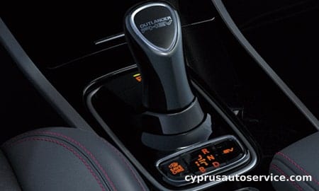 MITSUBISHI OUTLANDER PHEV BLACK EDITION