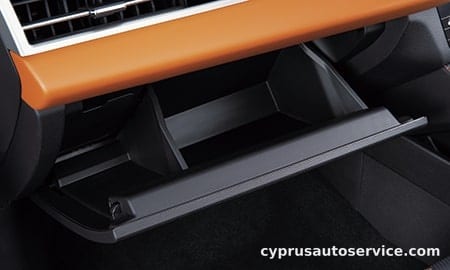 MITSUBISHI OUTLANDER PHEV P