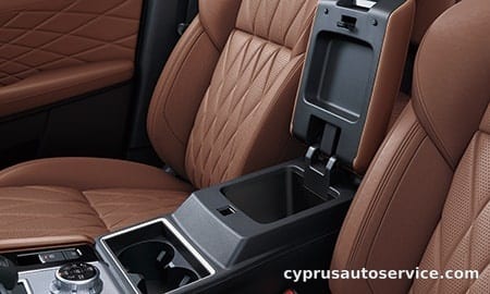 MITSUBISHI OUTLANDER PHEV P