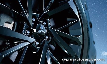 MITSUBISHI OUTLANDER PHEV BLACK EDITION