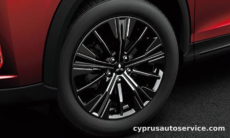 MITSUBISHI ECLIPSE CROSS BLACK EDITION