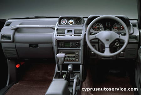 MITSUBISHI PAJERO WIDE ROOKIE SR-I