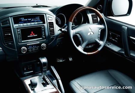 MITSUBISHI PAJERO SHORT SUPER EXCEED