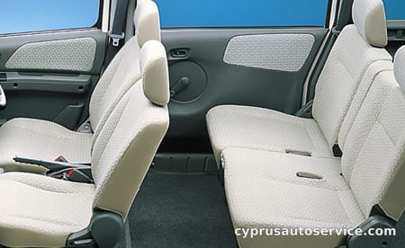 MITSUBISHI TOWN BOX LX LUXURY PACKAGE