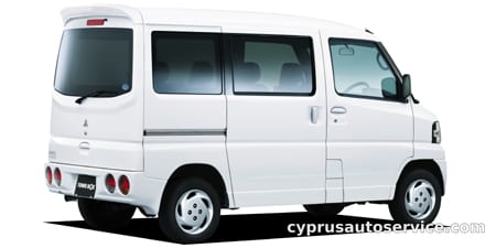 MITSUBISHI TOWN BOX LX LUXURY PACKAGE