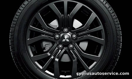 MITSUBISHI OUTLANDER ACTIVE GEAR
