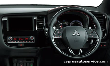 MITSUBISHI OUTLANDER BLACK EDITION