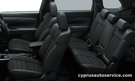 MITSUBISHI OUTLANDER BLACK EDITION