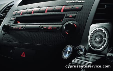 MITSUBISHI OUTLANDER 24G PREMIUM