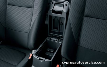 MITSUBISHI OUTLANDER 24G NAVI PACKAGE