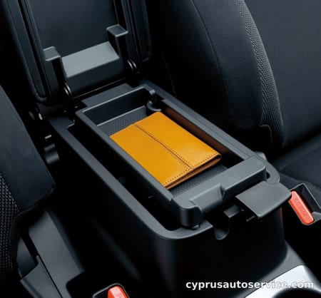 MITSUBISHI OUTLANDER G