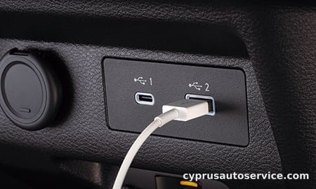 MITSUBISHI EK X EV P
