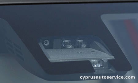 SUZUKI SWIFT HYBRID RS
