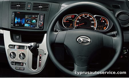 DAIHATSU MOVE L VS SMART SELECTION SA&SN