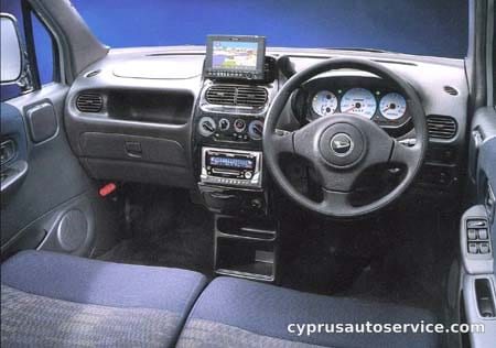 DAIHATSU MOVE CUSTOM L LIMITED